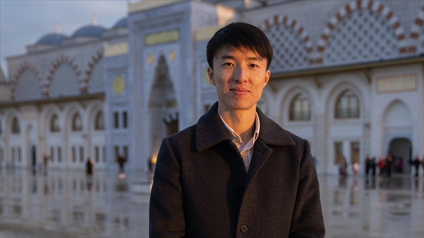 Japon Kanehara, Türk arkadaşı sayesinde Müslüman oldu: Kur’an kararımı şekillendirdi.